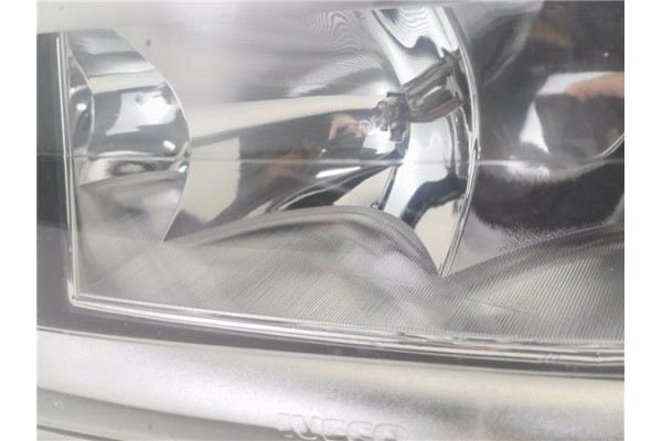 Recambio de faro delantero izquierdo para iveco daily furgón 2.3 29 - l 10 caja cerrada referencia OEM IAM 500307755 96BG13K060A