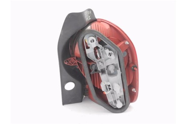 Recambio de piloto trasero izquierdo para renault modus i 1.4 (jp01, jp0j) referencia OEM IAM 8200538786  