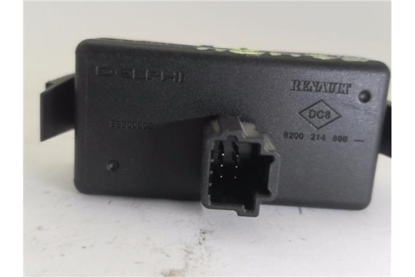Recambio de interruptor luces emergencia para renault modus i 1.4 (jp01, jp0j) referencia OEM IAM 8200214896  