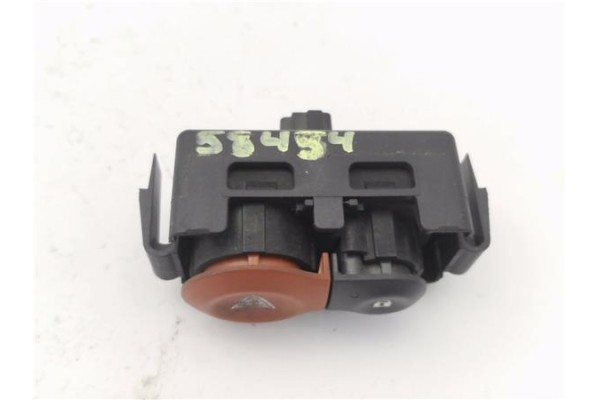 Recambio de interruptor luces emergencia para renault modus i 1.4 (jp01, jp0j) referencia OEM IAM 8200214896  