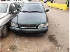 volvo s40 berlina del año 2002