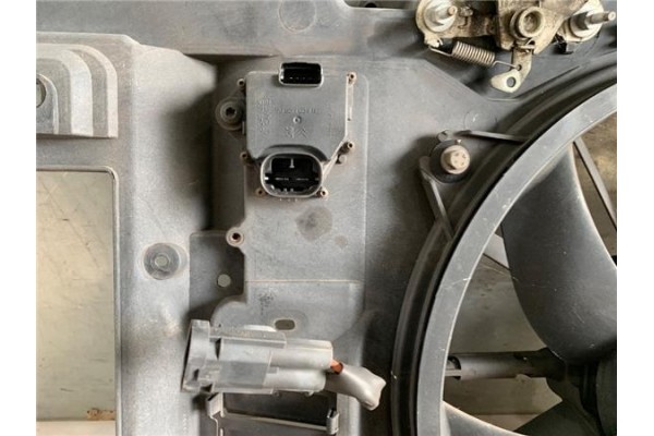 Recambio de electroventilador para peugeot 308 1.6 confort referencia OEM IAM 9650316080 1858824116 