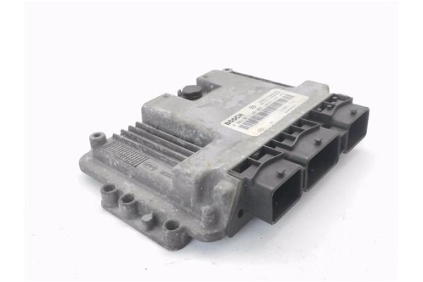 Recambio de centralita para renault master ii fase 2 furgón 1.9 l1h1 caja cerrada 3.3 to referencia OEM IAM 8200311539 281011148