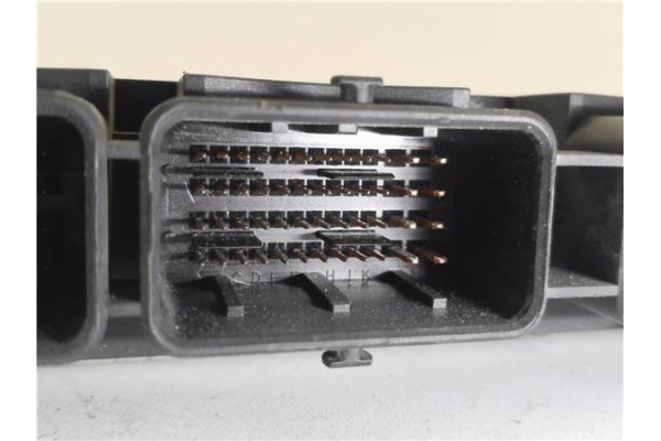 Recambio de centralita para renault master ii fase 2 furgón 1.9 l1h1 caja cerrada 3.3 to referencia OEM IAM 8200311539 281011148