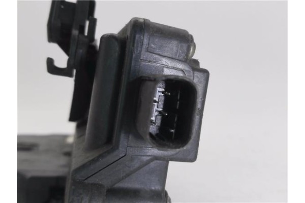 Recambio de cerradura porton para mercedes-benz vito furgón (639) 2.1 109 cdi extralargo (639.605) referencia OEM IAM A639740003