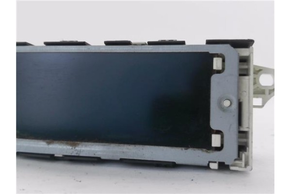 Recambio de pantalla para peugeot 308 1.6 confort referencia OEM IAM 9666483680  