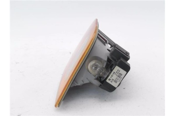 Recambio de piloto porton trasero derecho para bmw serie 3 berlina (e46) 2.5 325i referencia OEM IAM 6907938  