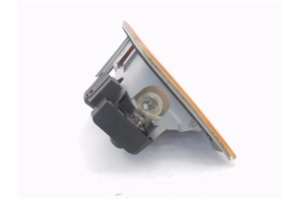 Recambio de piloto porton trasero izquierdo para bmw serie 3 berlina (e46) 2.5 325i referencia OEM IAM 6907945  