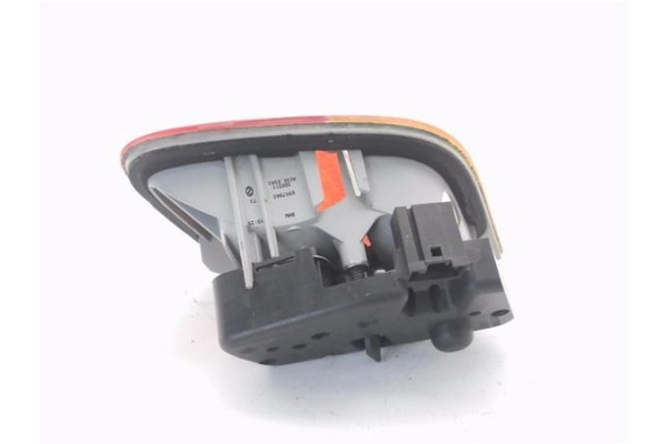 Recambio de piloto porton trasero izquierdo para bmw serie 3 berlina (e46) 2.5 325i referencia OEM IAM 6907945  