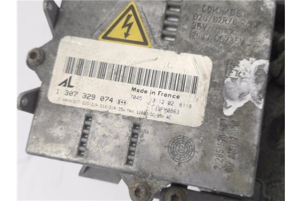 Recambio de faro xenon derecho para bmw serie 3 berlina (e46) 2.5 325i referencia OEM IAM 1305235714 1307329074 