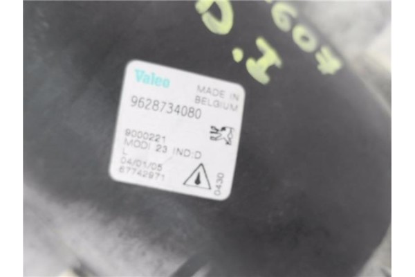 Recambio de faro antiniebla izquierdo para peugeot 206 cc cabrio-coupé 1.6 cc referencia OEM IAM 9628734080  