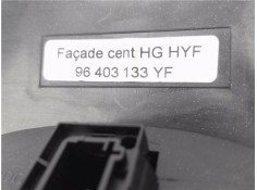 Recambio de embellecedor consola central para peugeot 206 cc cabrio-coupé 1.6 cc referencia OEM IAM 96403133YF  