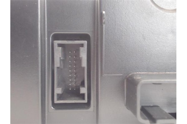 Recambio de mandos climatizador para renault megane ii berlina 3p referencia OEM IAM 8200070752 69340005 