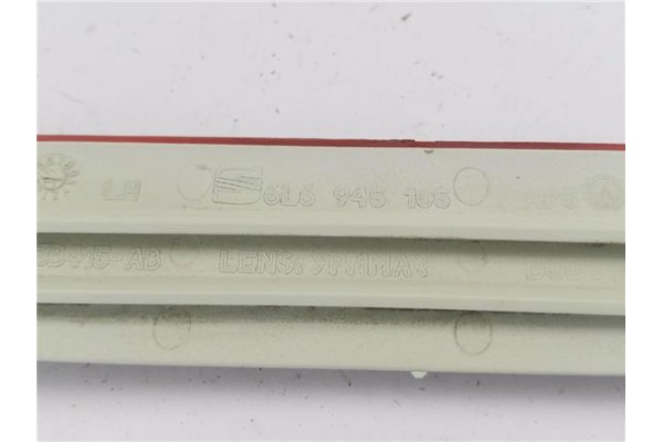 Recambio de reflectante paragolpes trasero para seat ibiza (6l1) 1.9 sdi referencia OEM IAM 6L6945105  