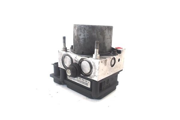 Recambio de nucleo abs para mitsubishi colt cz3 berl. 3 (z30) 1.5 di-d instyle referencia OEM IAM 0265231502 A4544200975 