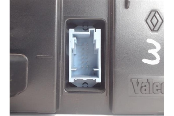 Recambio de mandos climatizador para renault megane ii berlina 3p referencia OEM IAM 8200070752 69340005 