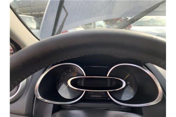 Recambio de volante para renault clio iv 1.5 business referencia OEM IAM 484006465R  