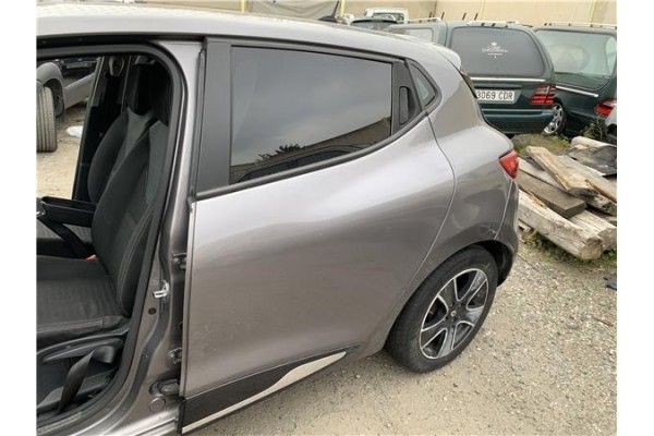 Recambio de puerta trasero izquierda para renault clio iv 1.5 business referencia OEM IAM 821016892R  
