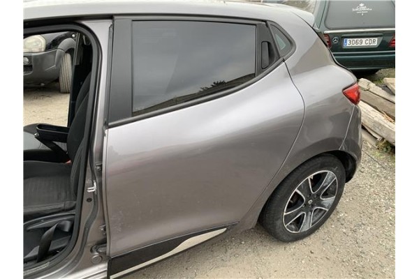 Recambio de puerta trasero izquierda para renault clio iv 1.5 business referencia OEM IAM 821016892R  