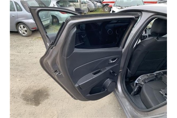Recambio de puerta trasero izquierda para renault clio iv 1.5 business referencia OEM IAM 821016892R  