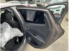 Recambio de puerta trasero derecha para renault clio iv 1.5 business referencia OEM IAM 821008626R  