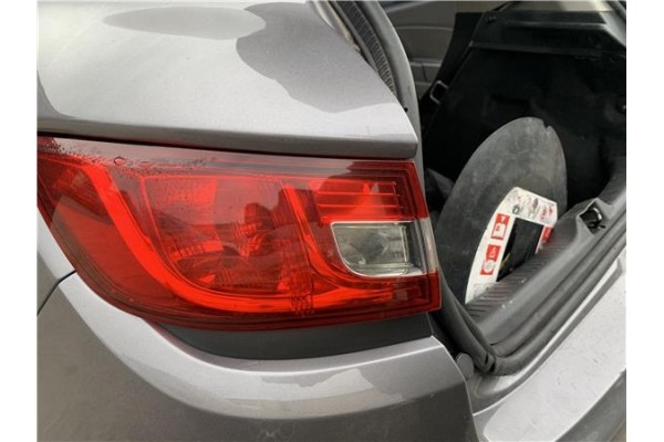 Recambio de piloto trasero izquierdo para renault clio iv 1.5 business referencia OEM IAM 265554091R  