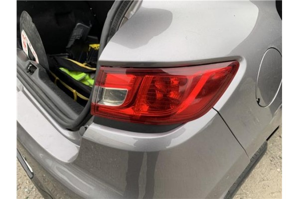 Recambio de piloto trasero derecho para renault clio iv 1.5 business referencia OEM IAM 265502631R  