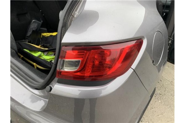 Recambio de piloto trasero derecho para renault clio iv 1.5 business referencia OEM IAM 265502631R  