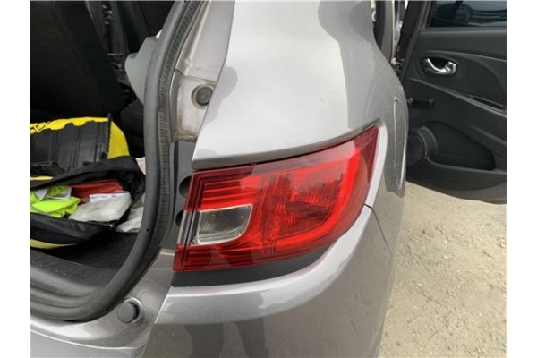 Recambio de piloto trasero derecho para renault clio iv 1.5 business referencia OEM IAM 265502631R  