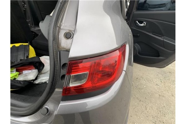 Recambio de piloto trasero derecho para renault clio iv 1.5 business referencia OEM IAM 265502631R  