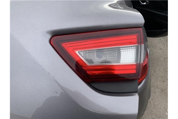 Recambio de piloto porton trasero derecho para renault clio iv 1.5 business referencia OEM IAM 265502631R  