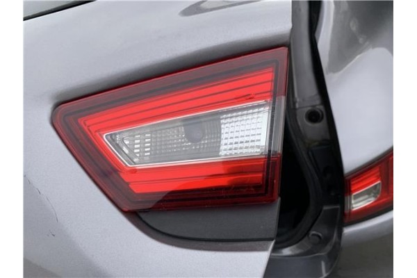 Recambio de piloto porton trasero derecho para renault clio iv 1.5 business referencia OEM IAM 265502631R  