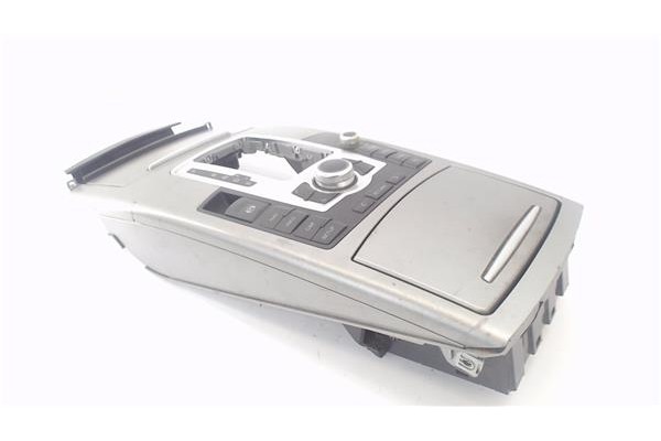 Recambio de embellecedor consola central para audi a6 avant (4f5) 2.0 tdi referencia OEM IAM 4F1864261 4F1862533 