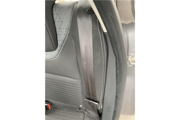 Recambio de cinturon seguridad trasero izquierdo para renault clio iv 1.5 business referencia OEM IAM 888404130R  