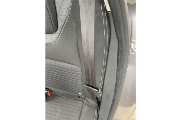 Recambio de cinturon seguridad trasero izquierdo para renault clio iv 1.5 business referencia OEM IAM 888404130R  