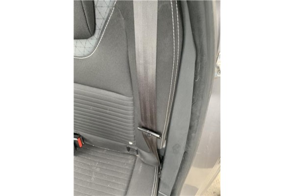 Recambio de cinturon seguridad trasero izquierdo para renault clio iv 1.5 business referencia OEM IAM 888404130R  