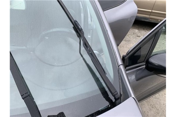 Recambio de brazo limpiaparabrisas delantero izquierdo para renault clio iv 1.5 business referencia OEM IAM 288816122R  