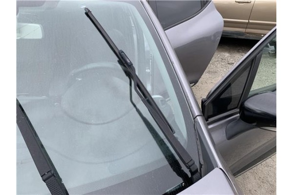 Recambio de brazo limpiaparabrisas delantero izquierdo para renault clio iv 1.5 business referencia OEM IAM 288816122R  