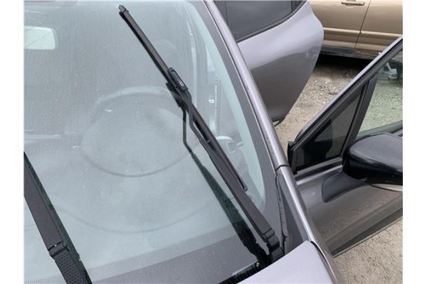 Recambio de brazo limpiaparabrisas delantero izquierdo para renault clio iv 1.5 business referencia OEM IAM 288816122R  