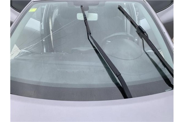 Recambio de brazo limpiaparabrisas delantero derecho para renault clio iv 1.5 business referencia OEM IAM 288810421R 288869893R 