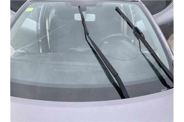 Recambio de brazo limpiaparabrisas delantero derecho para renault clio iv 1.5 business referencia OEM IAM 288810421R 288869893R 