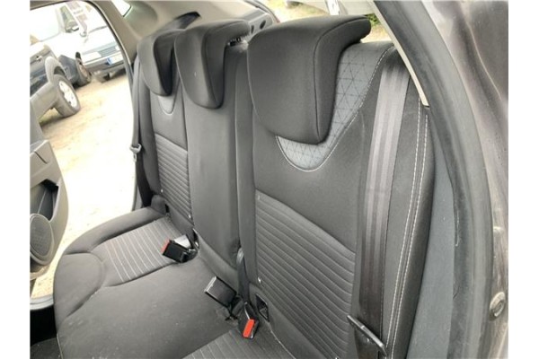 Recambio de asientos traseros para renault clio iv 1.5 business referencia OEM IAM   