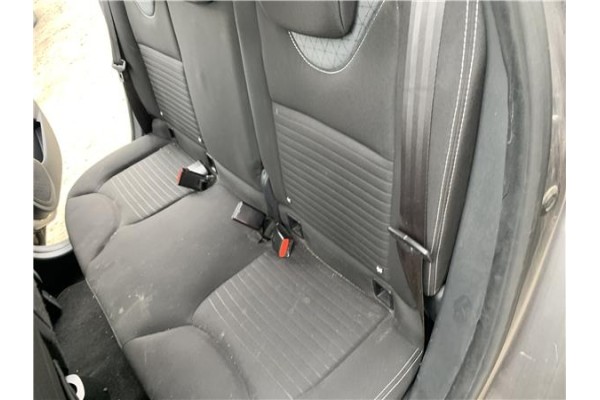 Recambio de asientos traseros para renault clio iv 1.5 business referencia OEM IAM   