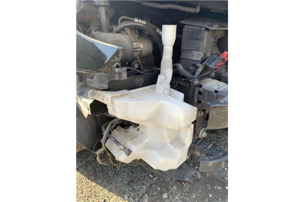 Recambio de deposito limpiaparabrisas para peugeot 407 coupé 2.0 hdi referencia OEM IAM 6431000000  