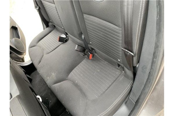 Recambio de asientos traseros para renault clio iv 1.5 business referencia OEM IAM   
