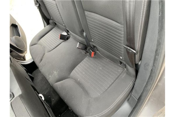 Recambio de asientos traseros para renault clio iv 1.5 business referencia OEM IAM   