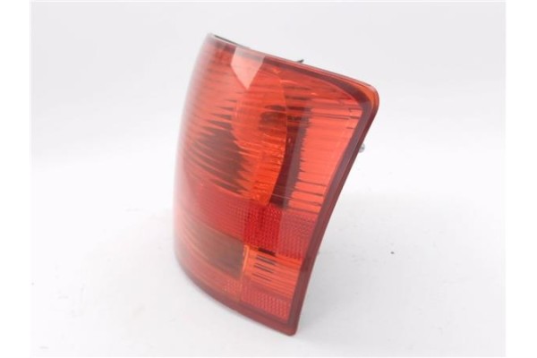 Recambio de piloto trasero derecho para audi a4 avant (8e) 1.8 t referencia OEM IAM   