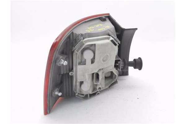 Recambio de piloto trasero derecho para audi a4 avant (8e) 1.8 t referencia OEM IAM   