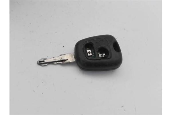 Recambio de llave para peugeot 206 1.4 hdi eco 70 referencia OEM IAM 0501533  