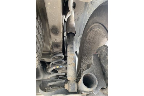 Recambio de amortiguador trasero derecho para renault clio iv 1.5 business referencia OEM IAM 562102490R  